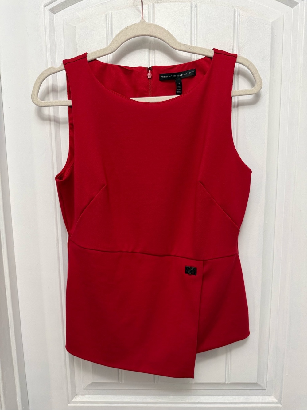 White House Black Market Women’s Red Sleeveless BlouseSize 4 NWOT (26-12)